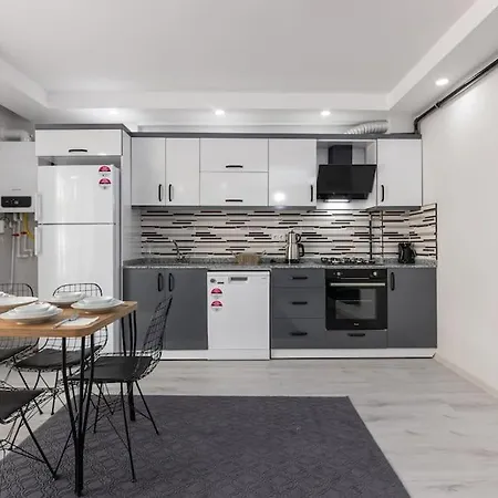 4-3 Yatak Odali Bueyuek Kaleici Yakini