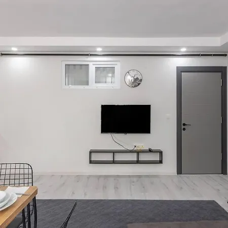 Appartement 4-3 Yatak Odalı Büyük Kaleiçi Yakını