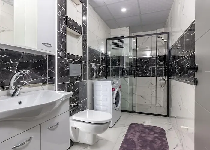 Appartamento 4-3 Yatak Odali Bueyuek Kaleici Yakini Antalia