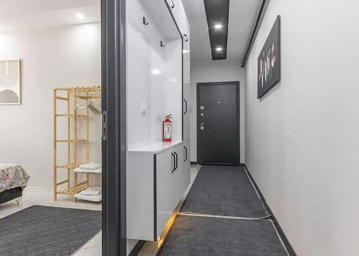 Appartamento 4-3 Yatak Odali Bueyuek Kaleici Yakini Antalia