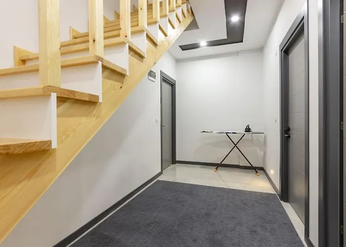 4-3 Yatak Odali Bueyuek Kaleici Yakini Apartmán *