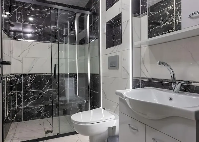 4-3 Yatak Odali Bueyuek Kaleici Yakini Antalia